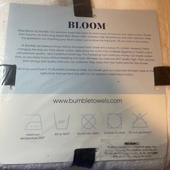 Bloom by Bumble Zero Twist Bath Towel 27X54 WHITE NWT - Picture 2 of 2